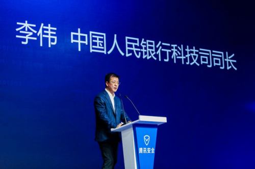 央行科技司司长李伟: 抓紧研究涉及人工智能、区块链、大数据、云计算等领域17项行业标准